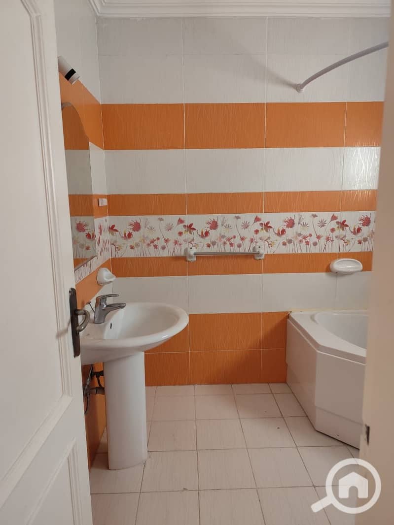 9 567985139_814165587981767_2457614l;l096977033998_n. jpg