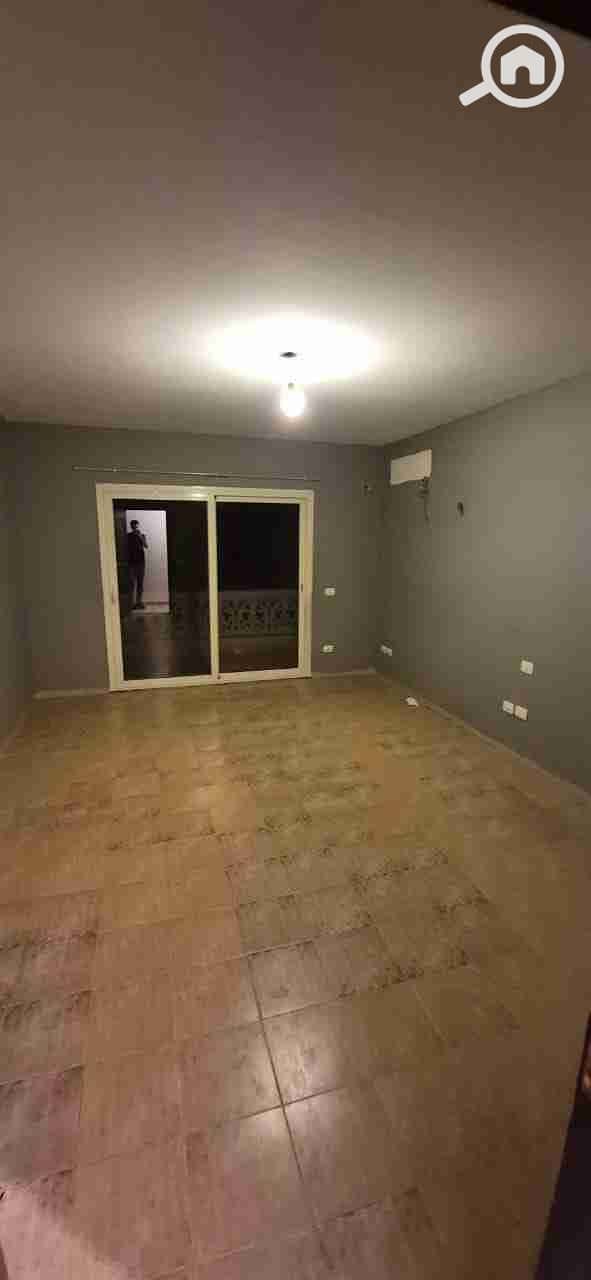 1000411540. jpg 1000411540. jpg