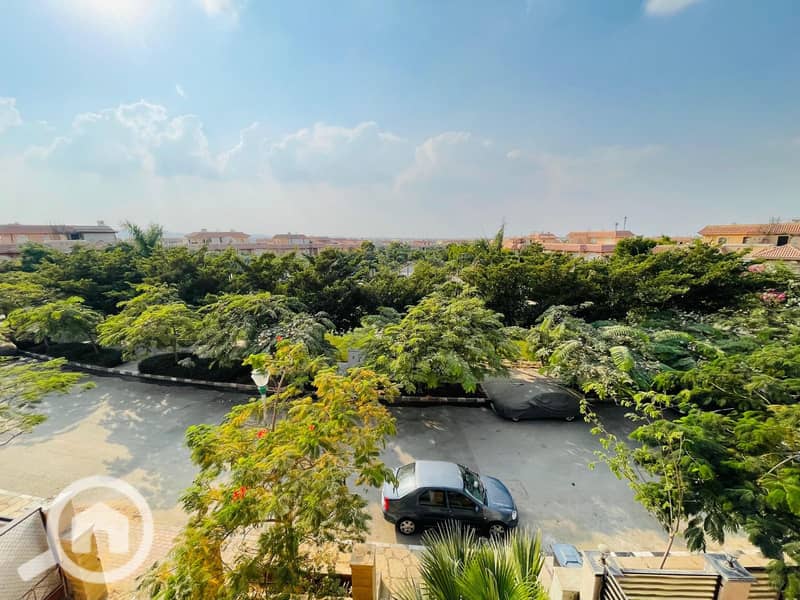 9 b4eb2d3e-669a-4b37-8fdd-3a0cace472e1. jpeg