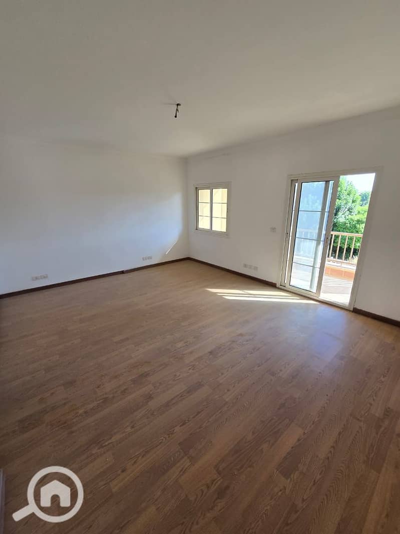 2 06e69d4b-69e8-4082-88e8-f58063359c62. jpeg