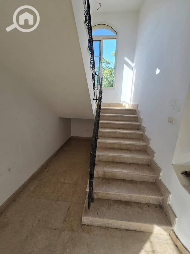 11 611239ad-580f-4d23-9ad5-157ab0efdfbc. jpeg