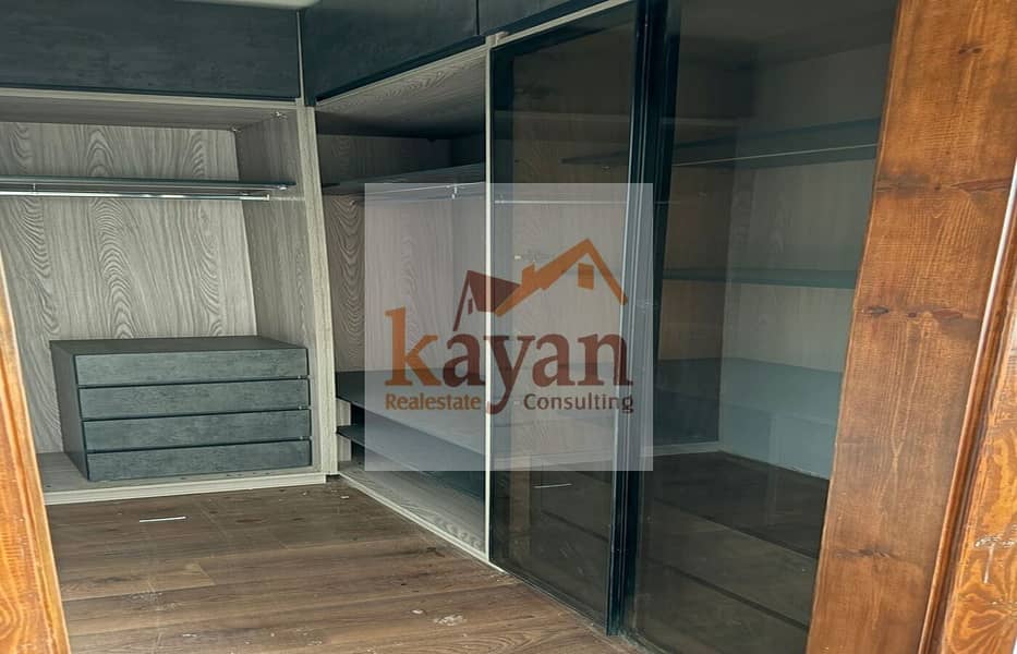 5 e8681c18-988e-4575-842a-9e64a901c50e. jpg