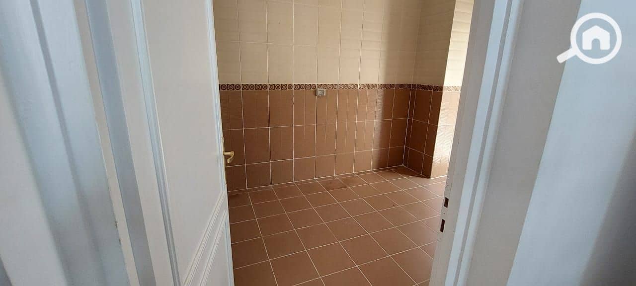 5 1abf0e7c-0632-46b6-80ad-ef46c726a416. jpeg