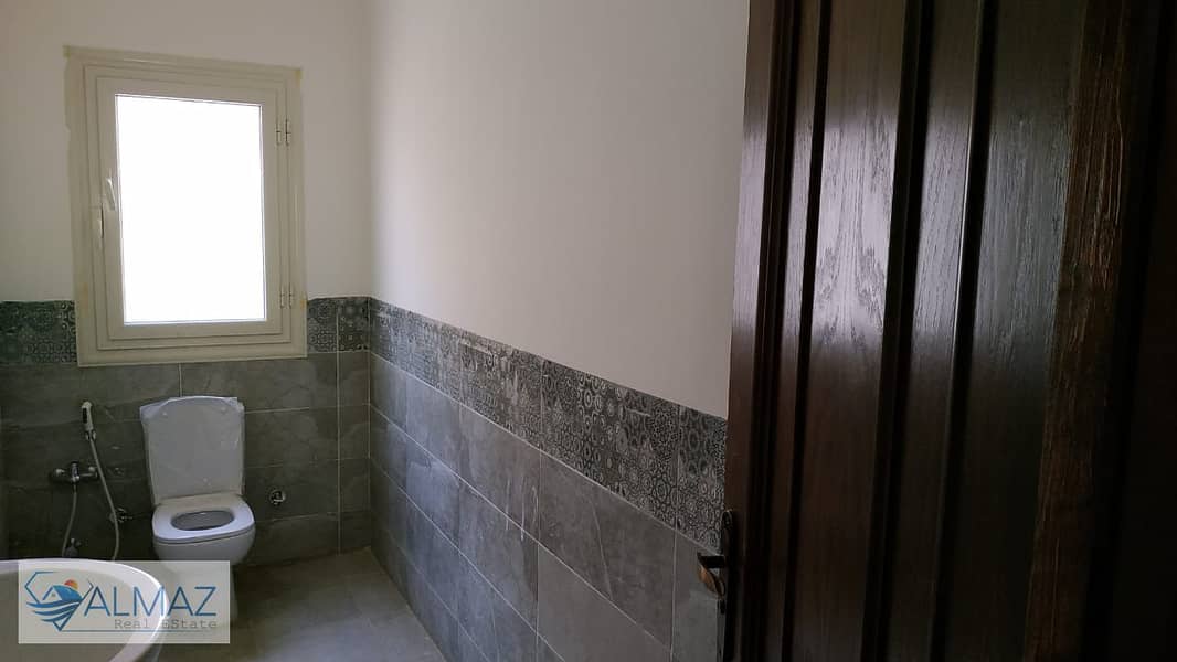 12 WhatsApp Image 2025-11-02 at 4.34. 02 PM. jpeg