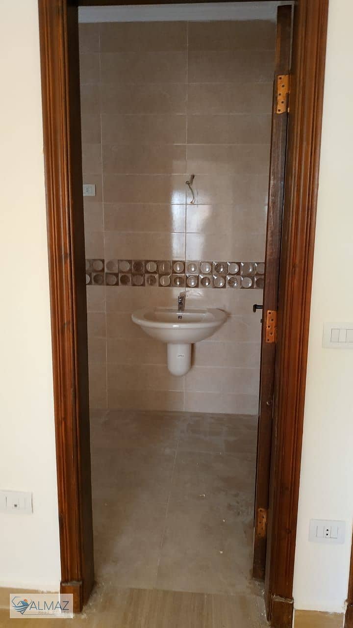 21 WhatsApp Image 2025-11-02 at 4.34. 04 PM (1). jpeg