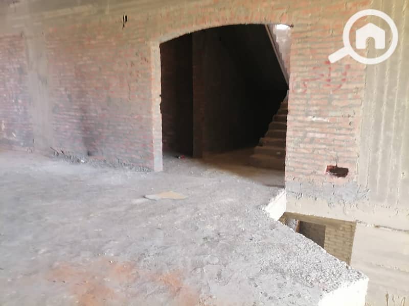 10 128b8e49-22df-46e4-917e-9b549d21cf38. jpg