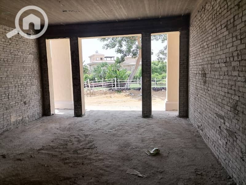 19 eb7b535b-48fd-4c19-a69f-6c37d14fb22c. jpg