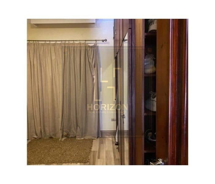 5 9dd9aaa0-42ad-4461-89e8-13b1f2af57df. jpg