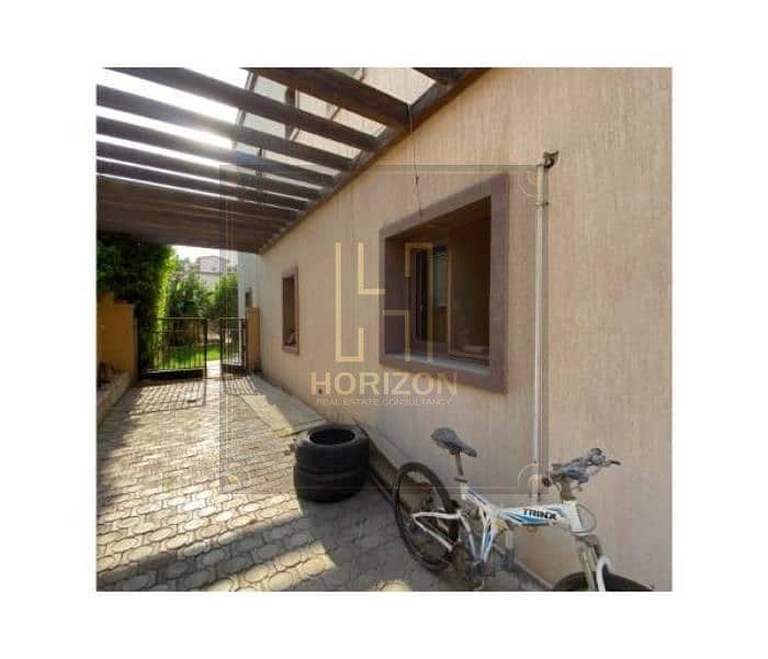 10 f1b931b8-af8e-464c-8021-11b743dae9db. jpg