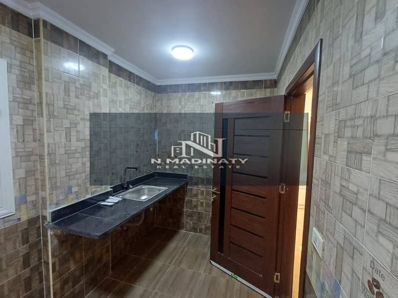 8 a63c371e-d290-47f9-859c-a81dc98c50da. jpg