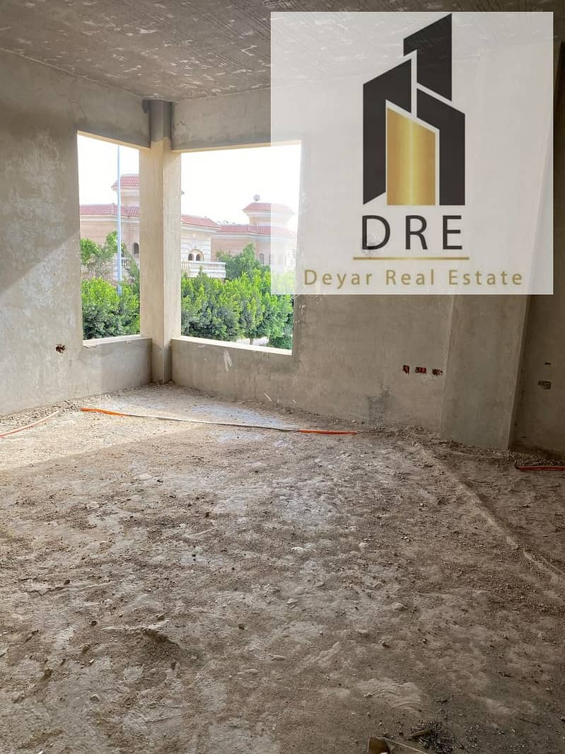 4 0e8296a9-9bd5-487a-9d40-3760e773a14d. jpg