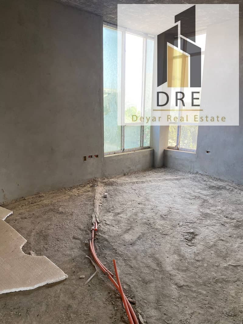 7 9eeb5cd2-5714-45a2-8a27-859bd6ca1ce7. jpg