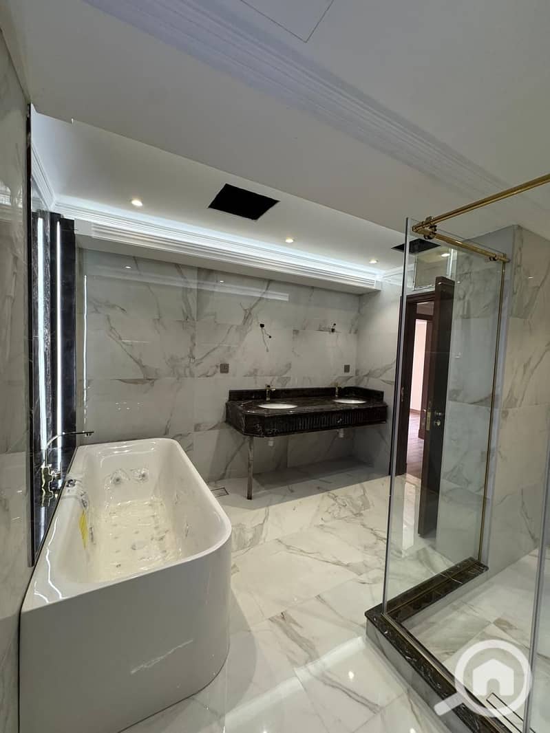 25 WhatsApp Image 2025-10-02 at 12.08. 59 AM (2). jpeg