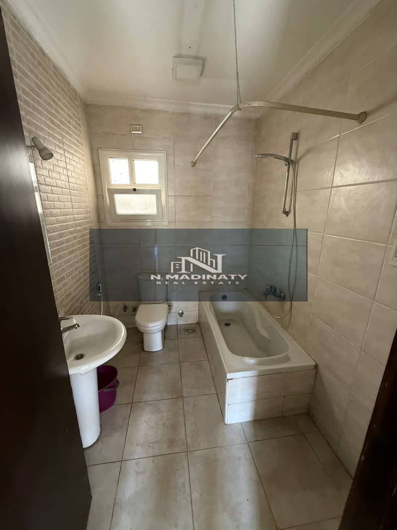 5 5b3af2c5-ae6a-4d65-84b5-34a430a16405. jpg