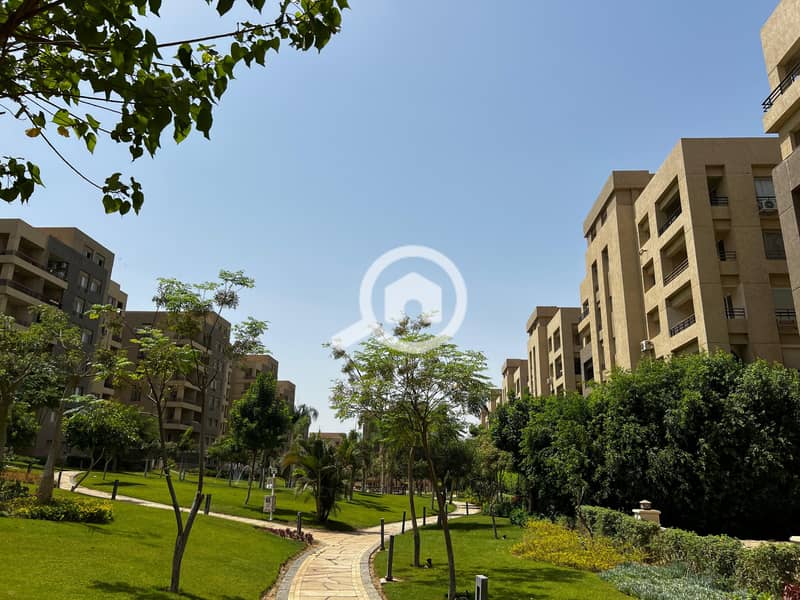 10 712265d5-b33b-4b0c-86dc-7169a02f7efc. jpg