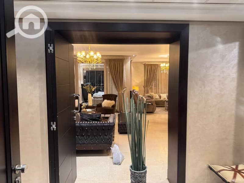 25 fed68070-b8ee-4e57-8cf9-143862dea8a3. jpg