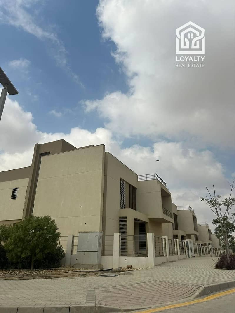 10 WhatsApp Image 2025-09-24 at 17.27. 05 (1). jpeg