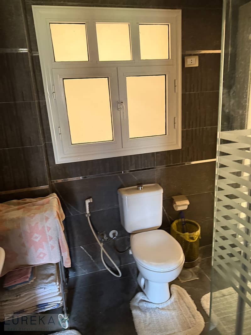 6 PHOTO-2025-10-28-19-15-50 (4). jpg