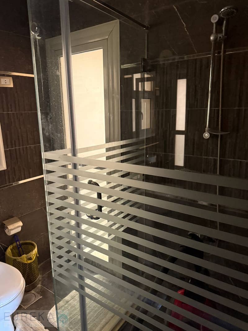 9 PHOTO-2025-10-28-19-15-50. jpg