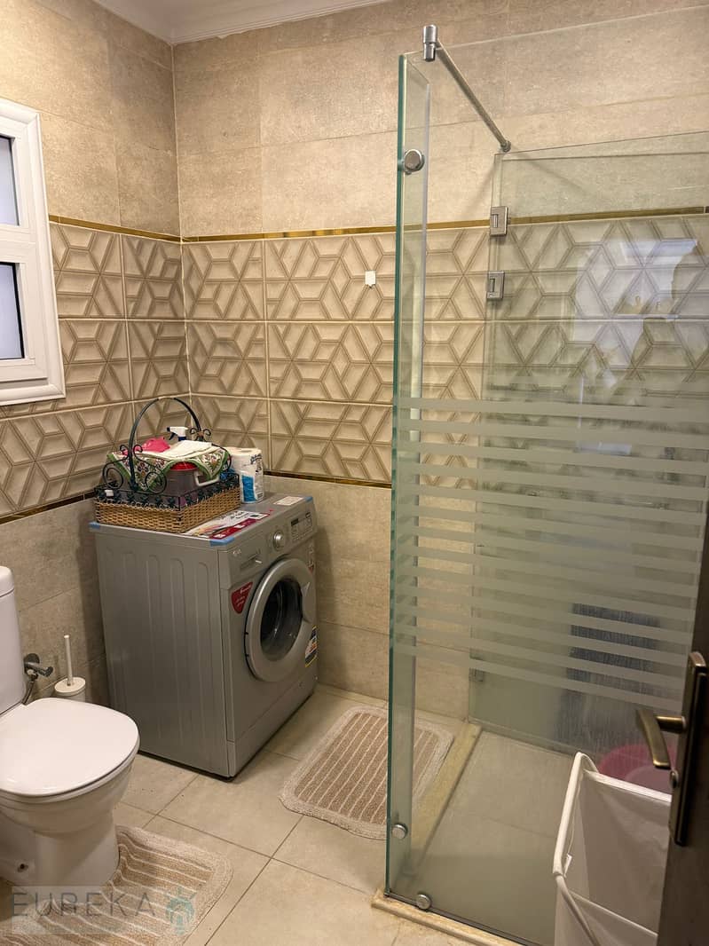 13 PHOTO-2025-10-28-19-15-51 (13). jpg