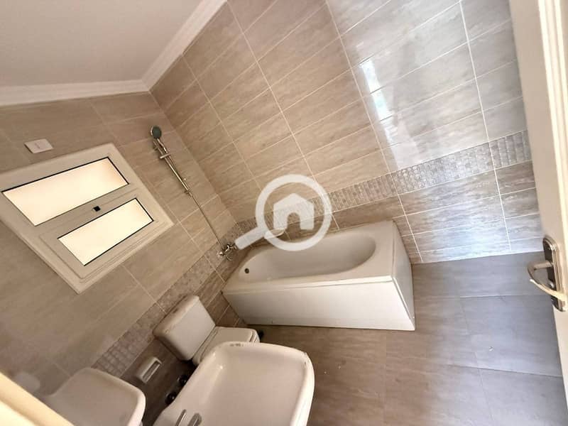 11 WhatsApp Image 2025-10-28 at 7.22. 48 PM (1). jpeg