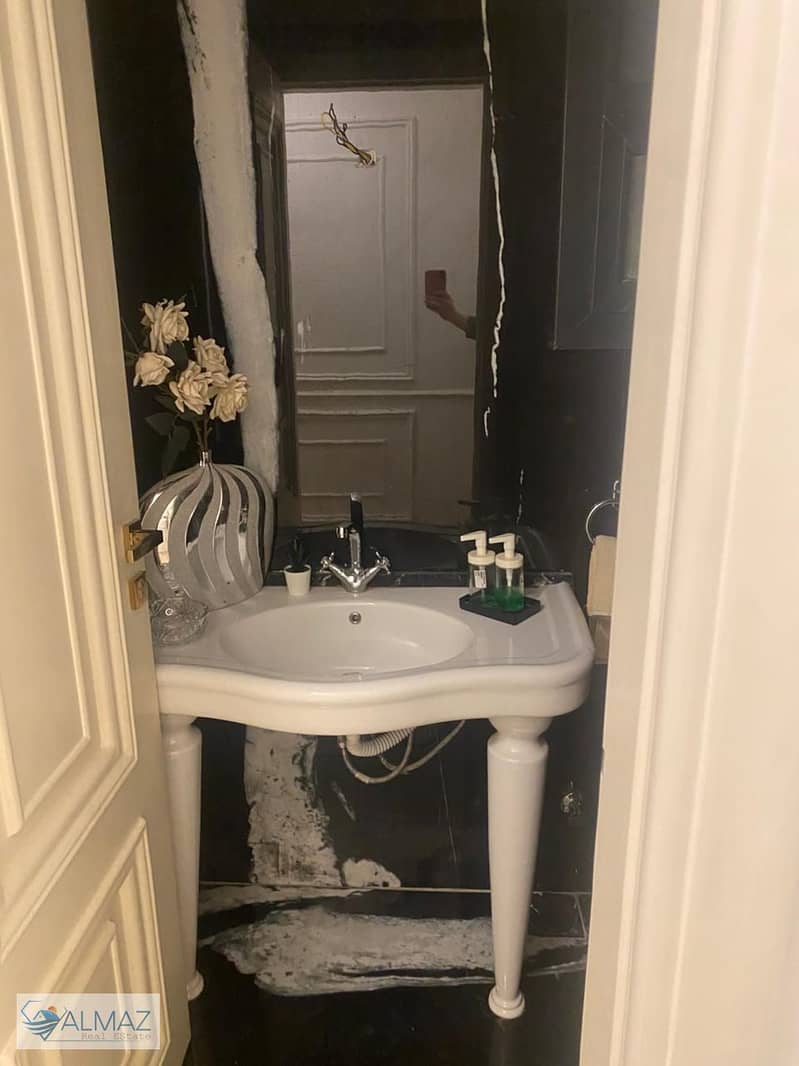 10 WhatsApp Image 2025-11-02 at 11.59. 39 AM. jpeg