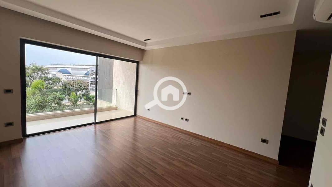 5 8ab4069a-b165-41d5-9ce8-c576638d16df. jpg