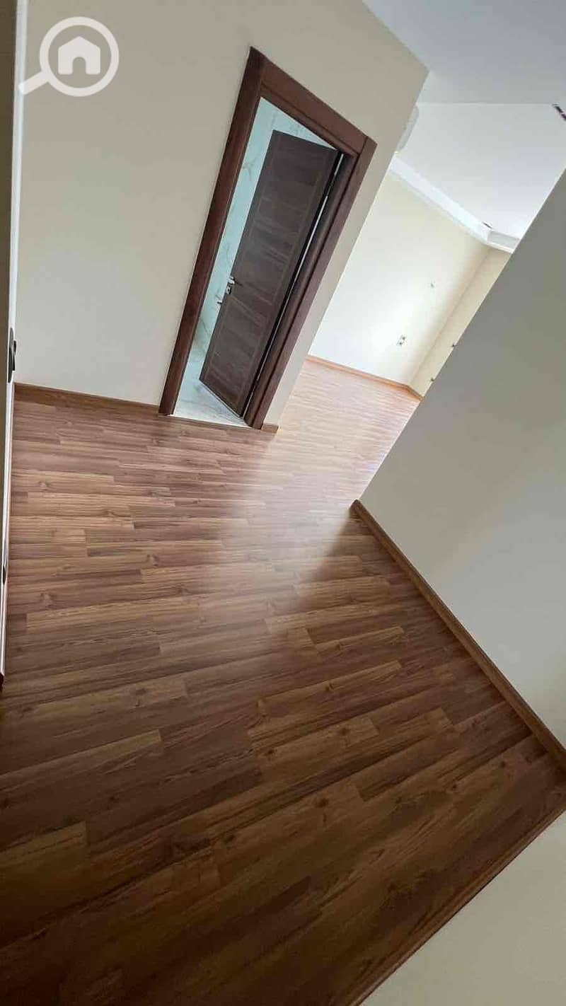 9 4b896f08-1a8d-420c-8f7d-3b6ffeba7f3e. jpg