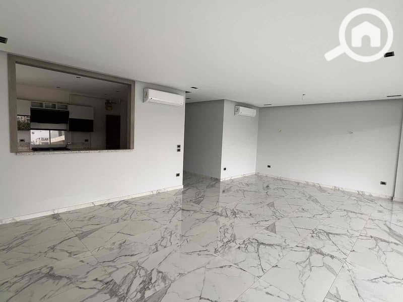 26 09b15f38-e231-45b0-838a-75132c40760e. jpg