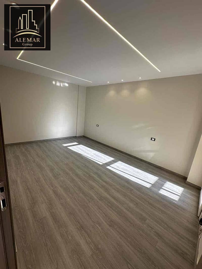 4 765a20df-d692-407d-9388-97514f403ab0. jpg