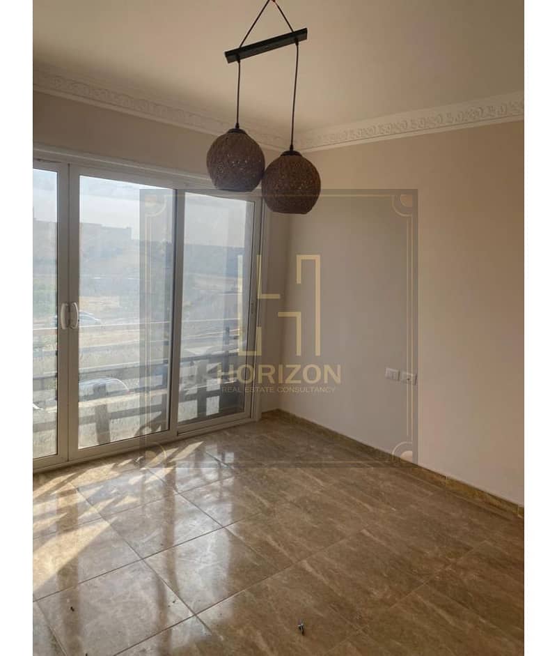 5 WhatsApp Image 2025-10-19 at 1.39. 11 PM (1). jpg