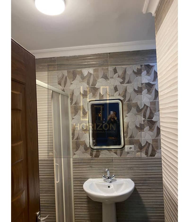 7 WhatsApp Image 2025-10-19 at 1.39. 11 PM (2). jpg