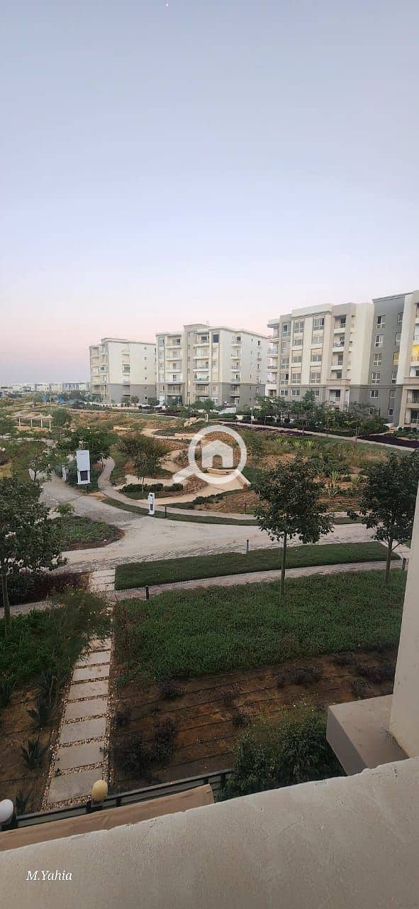 4 WhatsApp Image 2025-10-20 at 21.51. 13 (1). jpeg