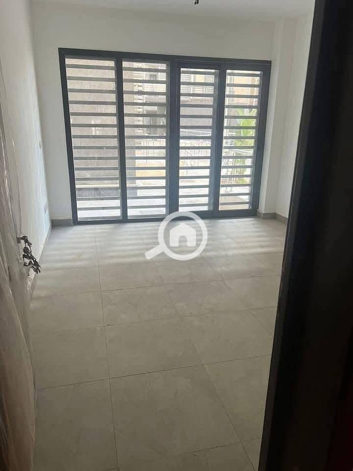 6 503551910_3907207292878612_1117436974976181634_n. jpg