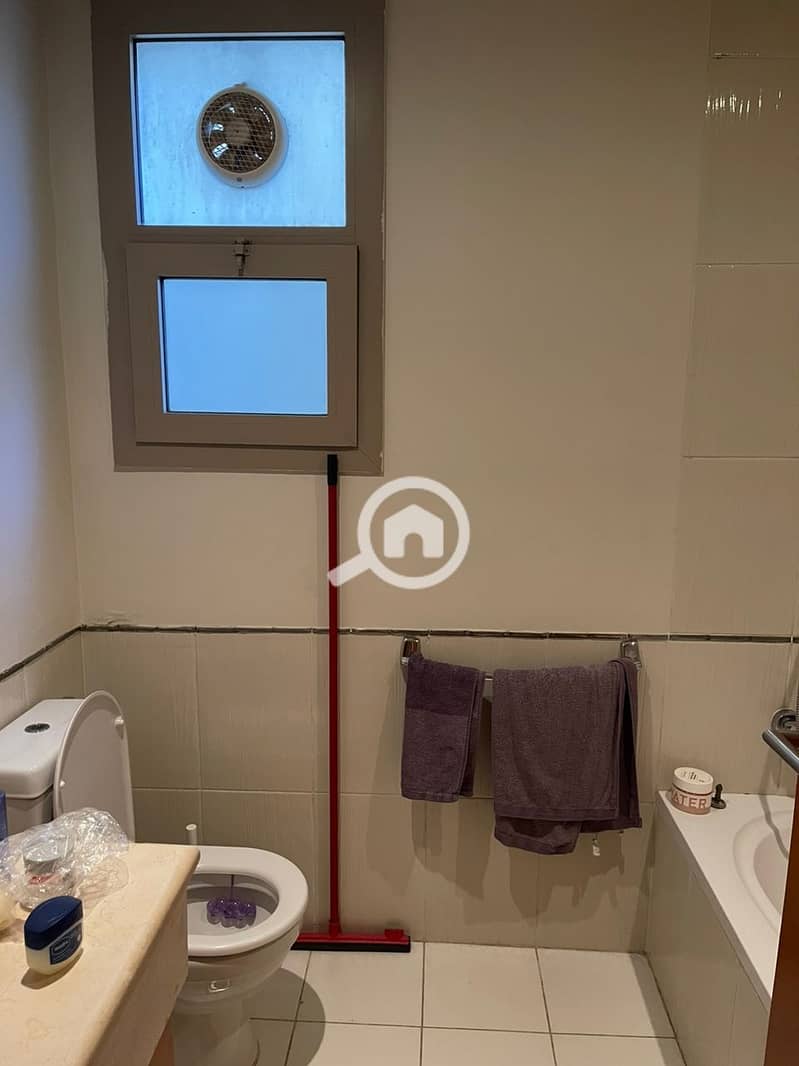 6 1a1546fb-2b4f-47ed-9c6a-7c666b9dd4c2. jpg