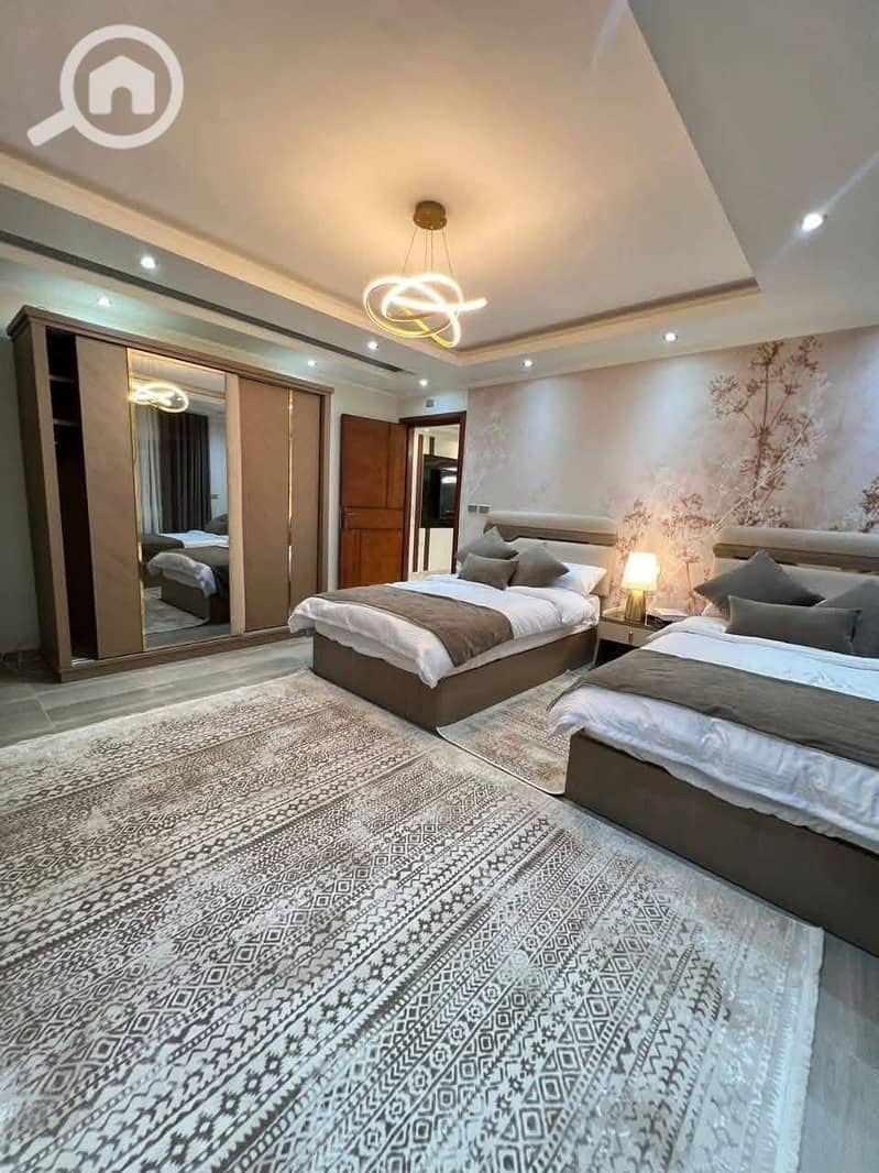 10 571244957_1948106582417661_7237423016731068468_n. jpg