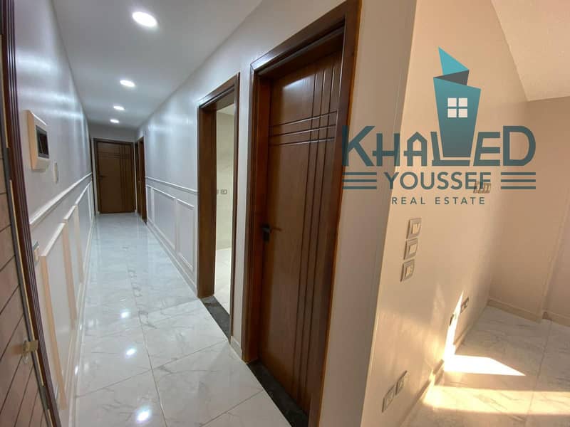 2 WhatsApp Image 2025-10-21 at 1.05. 23 PM (1). jpeg