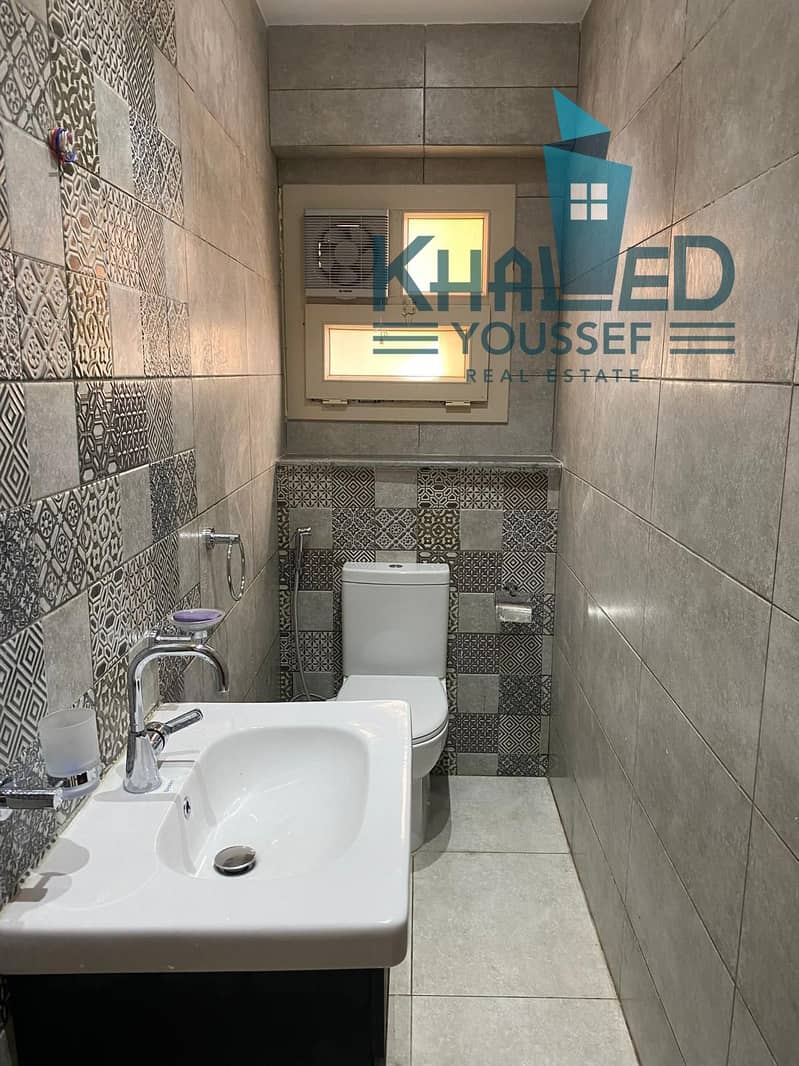 5 WhatsApp Image 2025-10-21 at 1.05. 22 PM. jpeg