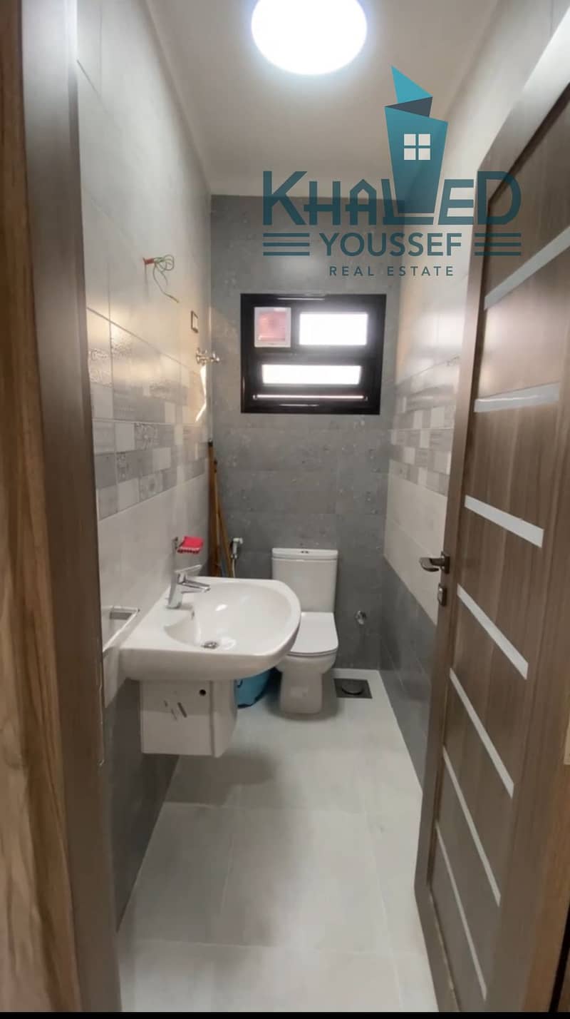 7 WhatsApp Image 2025-10-21 at 4.16. 28 PM (3). jpeg