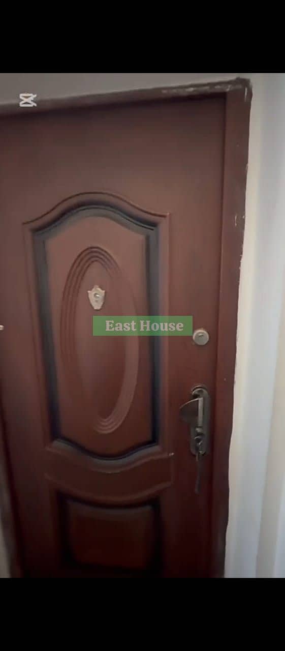 10 ec33818c-ce5f-4df0-bcb2-7b2d478753c4. jpg