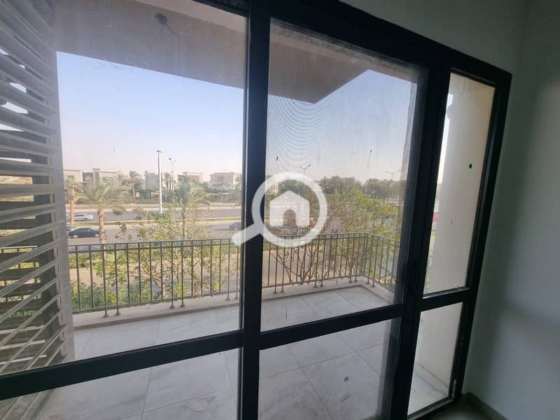 3 WhatsApp Image 2025-11-01 at 22.42. 19. jpeg