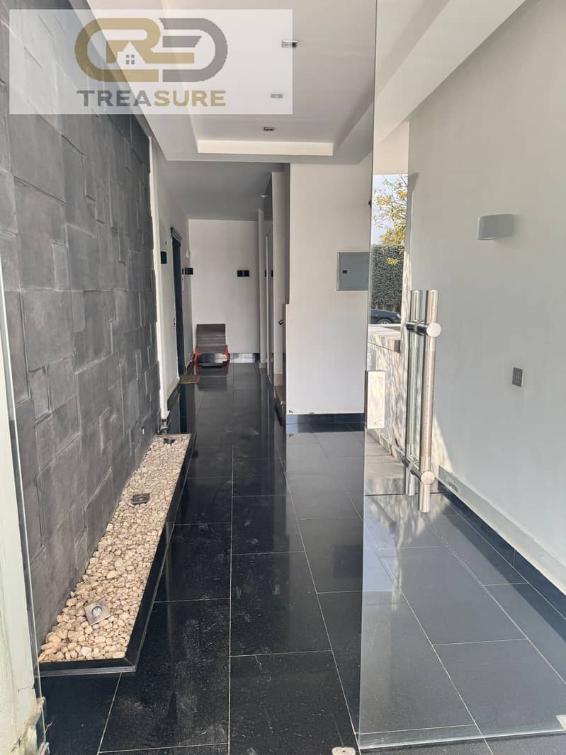 5 WhatsApp Image 2025-11-03 at 10.59. 27 AM (1). jpeg