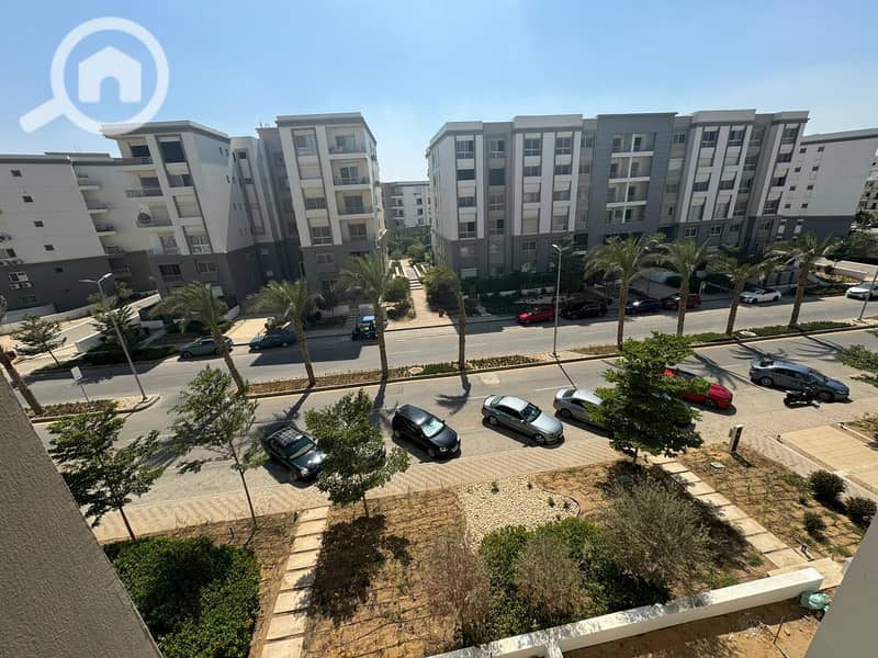 4 WhatsApp Image 2025-11-03 at 12.45. 54 PM (3). jpeg