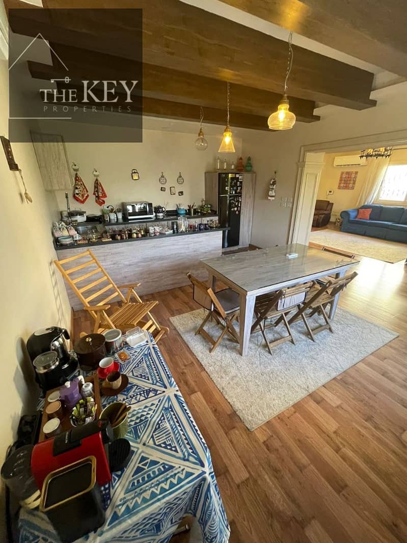 2 6992c904-ff32-4d9e-a296-cf573bd545b0. jpg