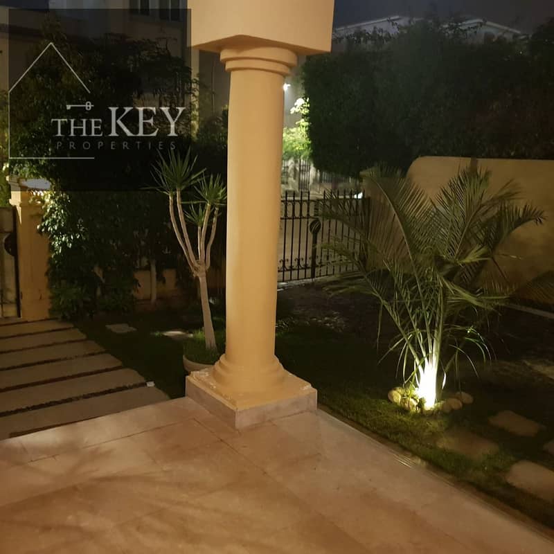 9 b20cd2af-cc18-414b-8748-d280b71a0e39. jpg