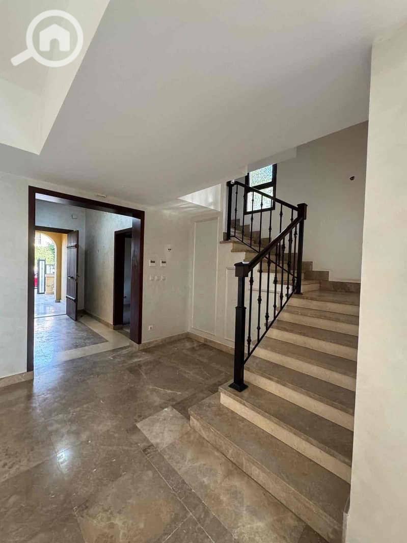 7 ae0ddd5c-72a5-4055-b53f-acd3d5917888. jpg