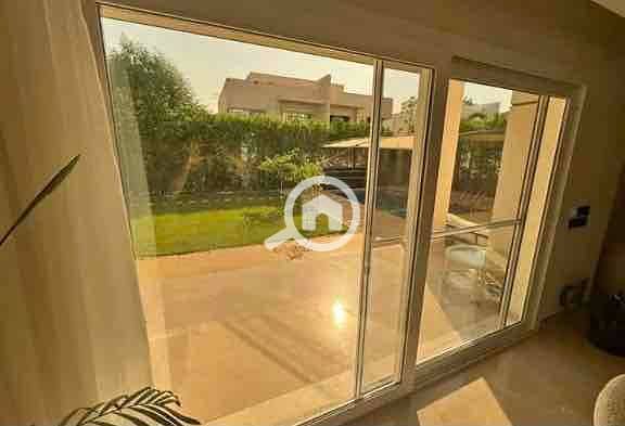 10 4f365fa6-0feb-4f66-9bdf-76caca391cc2. jpg