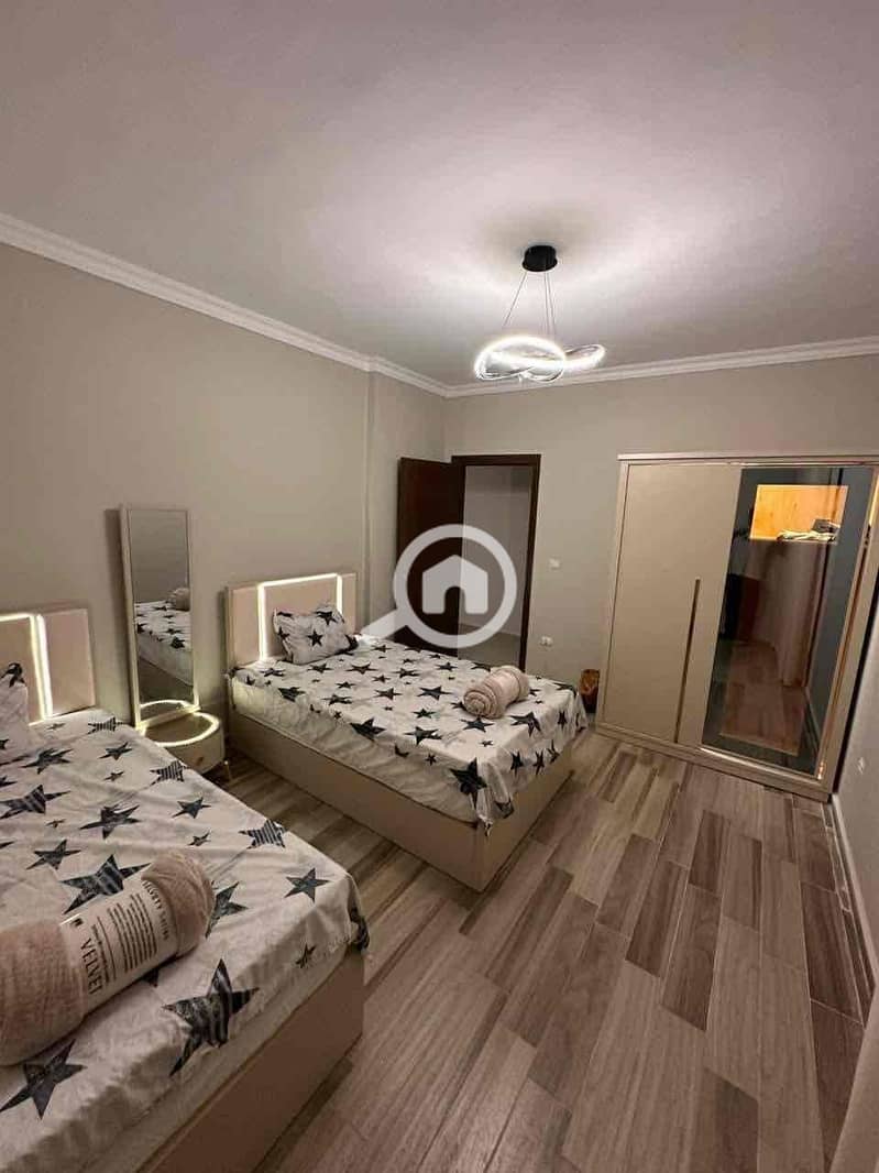 13 e3c588e1-c282-4ea3-b083-c0a8a1e51643. jpg