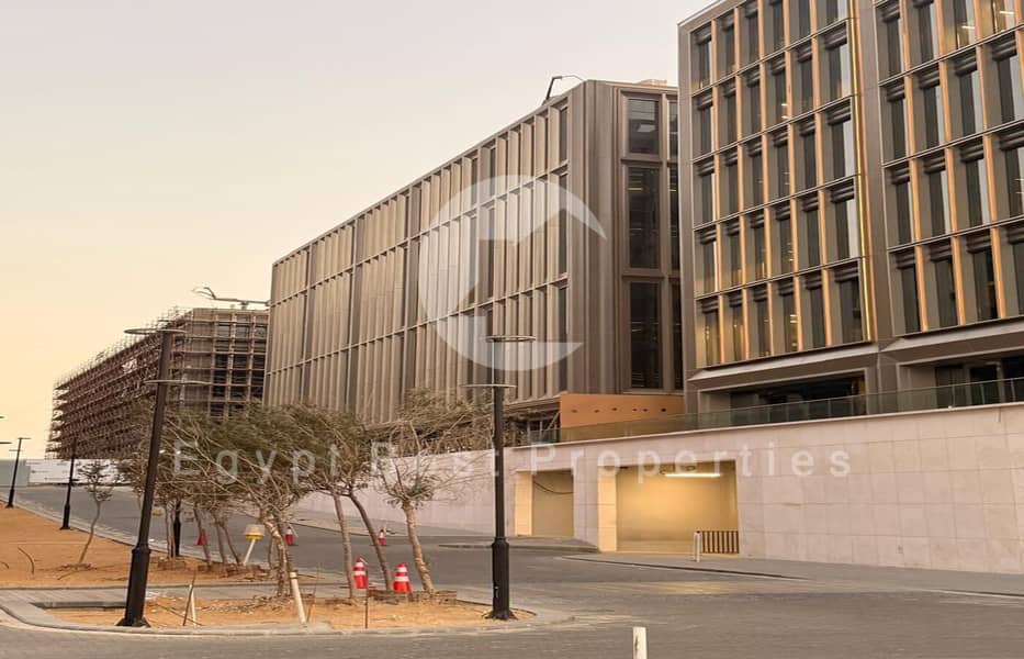 3 WhatsApp Image 2025-10-08 at 12.28. 50_066d00cf. jpg