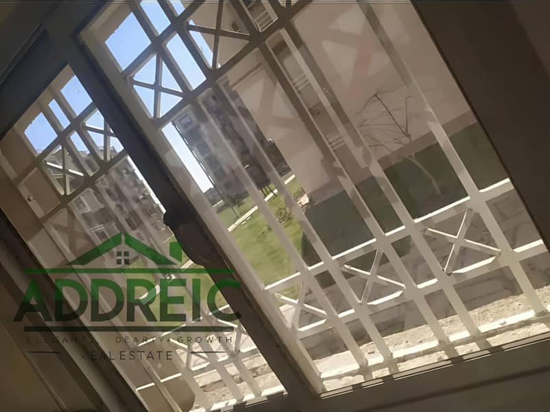 5 20b90de5-9aa9-405d-a54e-86a91bbe33e4. jpeg